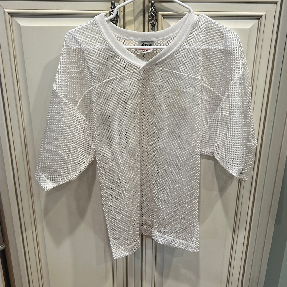 Adams Football Boys Mesh Top White, size medium